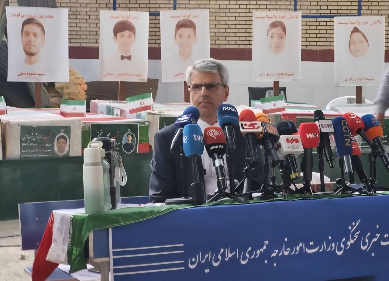 نشست خبری سخنگوی وزارت امور خارجه در لامرد فارس